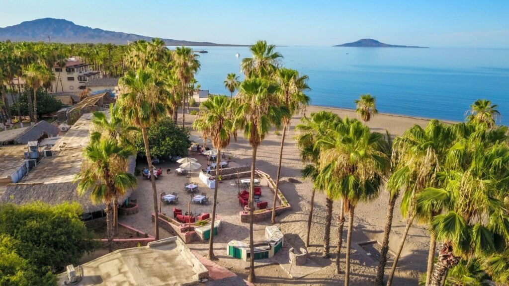 Hotel Oasis, frente al mar; en Loreto, Baja California Sur